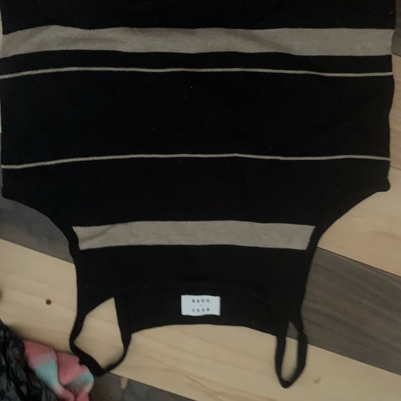 NWOT Osei-Duro Mallam Racer Tank in Stripe Medium - Picture 2 of 3